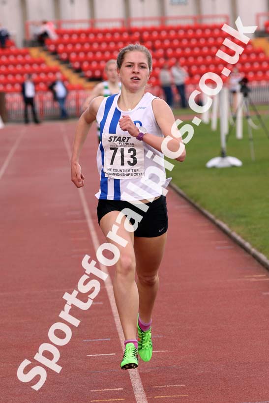 Womens under-20s 1500 metres, North Eastern Champs, Gateshead Stadium. Photo: David T. Hewitson/Sports for All Pics